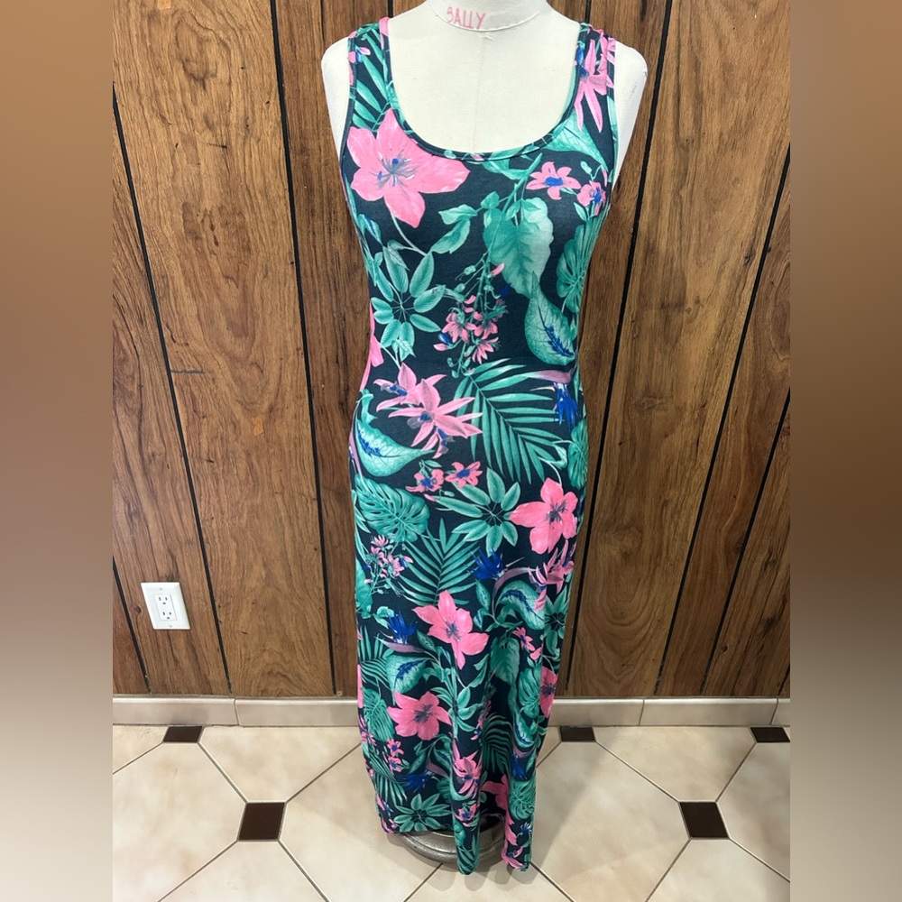 Women’s Tropical flower print maxi Summer dress Size Small